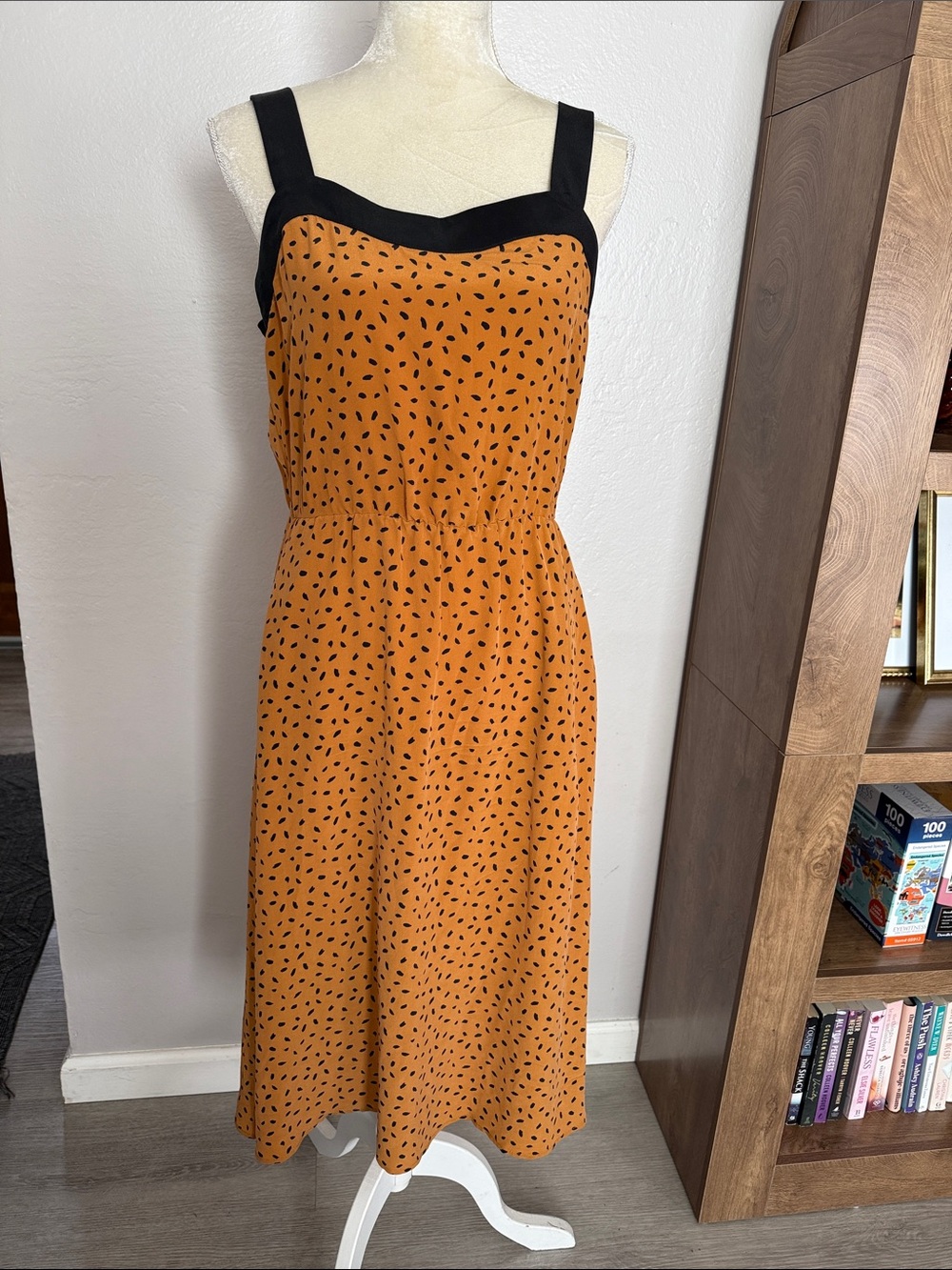 Amour Vert Women’s Silk Midi Dress with Black Printed size M